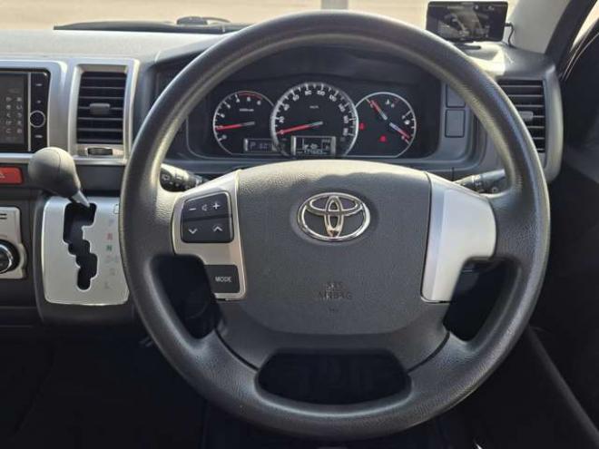 ハイエースバン3.0 スーパーGL ロング ディーゼルターボ 4WD　寒冷地仕様　プッシュスタート　スマートキー　リアヒーター&リアクーラー　LEDヘッドライト　フロントフォグランプ　 バックカメラ　ステアリングスイッチ　パワーヒート　純正ナビ　フルセグTV　レーダー探知機 3000