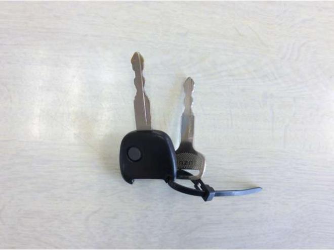 エブリィジョイン ハイルーフ 5AGS車 4WD　パートタイム4WD　キーレス　リアヒーター　フルセグTV　7インチメモリナビ　ベッドキッド　電動格納ミラー　社外タコメーター　CD/DVD　AUX　Bluetooth　アルミホイール 660