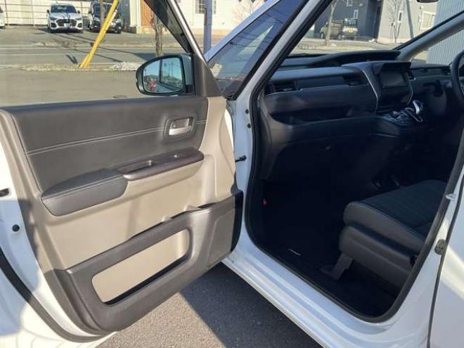 フリード+1.5 ハイブリッド G ホンダセンシング 4WD　社外ナビTV　バックカメラ　両側パワースライドドア　ETC　プッシュスタート　純正エンジンスターター　LEDヘッドライト　ドラレコ　レーダークルーズコントロール　シートヒーター 1500