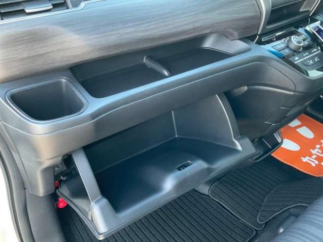 フリード+1.5 ハイブリッド G ホンダセンシング 4WD　社外ナビTV　バックカメラ　両側パワースライドドア　ETC　プッシュスタート　純正エンジンスターター　LEDヘッドライト　ドラレコ　レーダークルーズコントロール　シートヒーター 1500