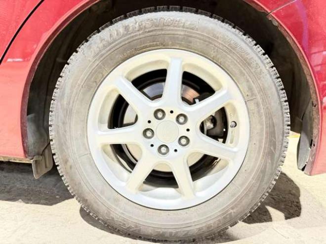 インプレッサスポーツ 1.6 i-L 4WD　防錆塗装4WDTVナビETC積込タイヤ 1600