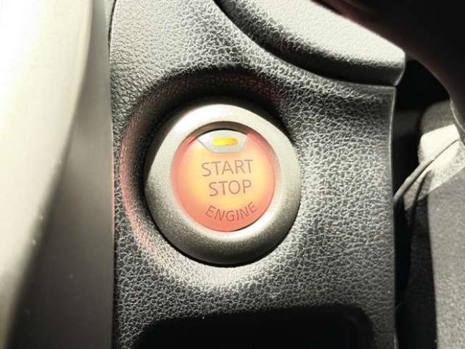 ノート1.2 X FOUR 4WD　防錆塗装4WDTVナビ 1200