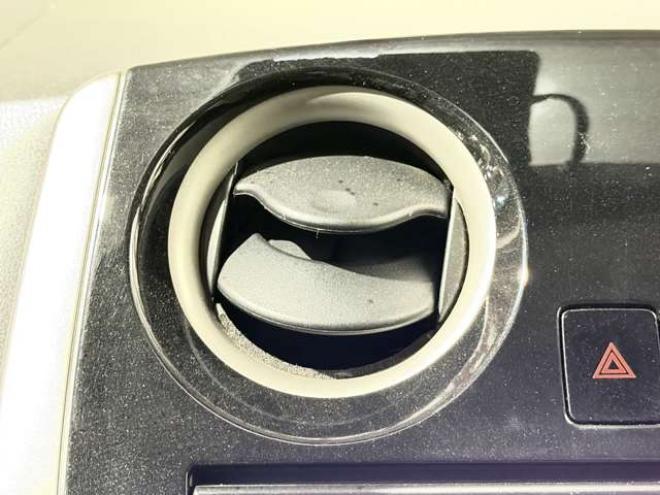 ノート1.2 X FOUR 4WD　防錆塗装4WDTVナビ 1200