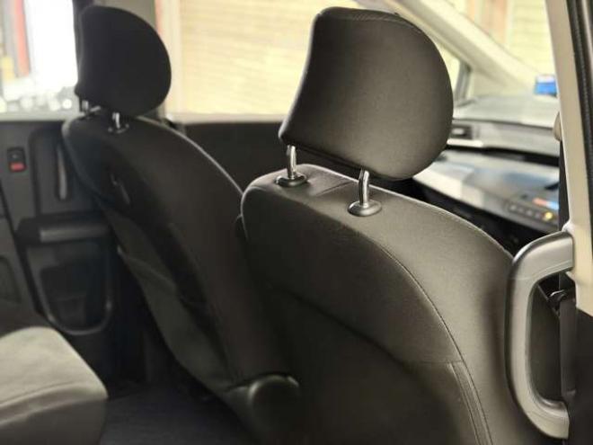 フリード1.5 G ジャストセレクション 4WD　防錆塗装4WDTVナビBカメエンスタETC夏冬タイヤ 1500