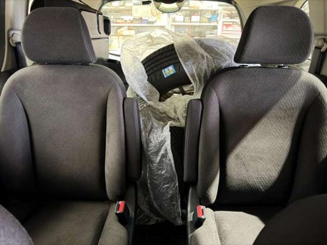 フリード1.5 G ジャストセレクション 4WD　防錆塗装4WDTVナビBカメエンスタETC夏冬タイヤ 1500