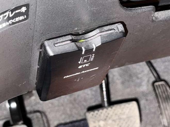 フリード1.5 G ジャストセレクション 4WD　防錆塗装4WDTVナビBカメエンスタETC夏冬タイヤ 1500