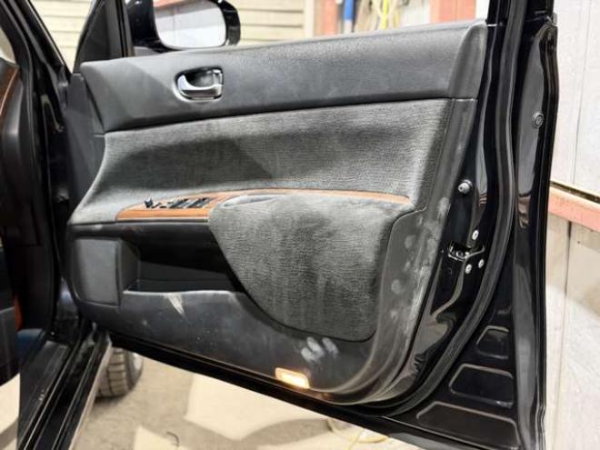 ティアナ2.5 250XE FOUR 4WD　防錆塗装4WDTVナビBカメETC夏冬タイヤ 2500