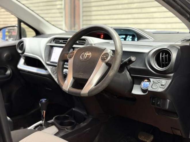 アクア1.5 S　防錆塗装TVナビBカメエンスタ 2WD 1500