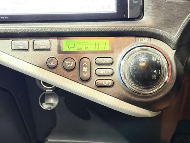 アクア1.5 S　防錆塗装TVナビBカメエンスタ 2WD 1500