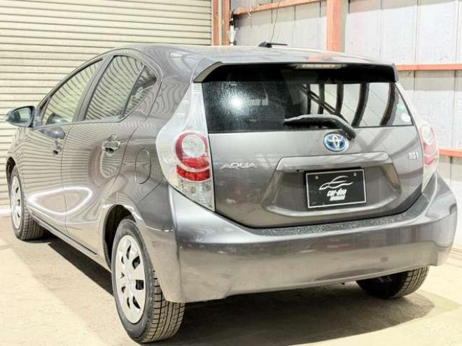 アクア1.5 S　防錆塗装TVナビBカメエンスタ 2WD 1500