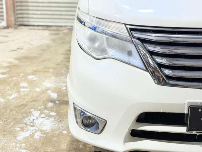 セレナ2.0 ハイウェイスター Vセレクション+Safety 4WD　防錆塗装4WDTVナビBカメエンスタ夏冬タイヤ 2000