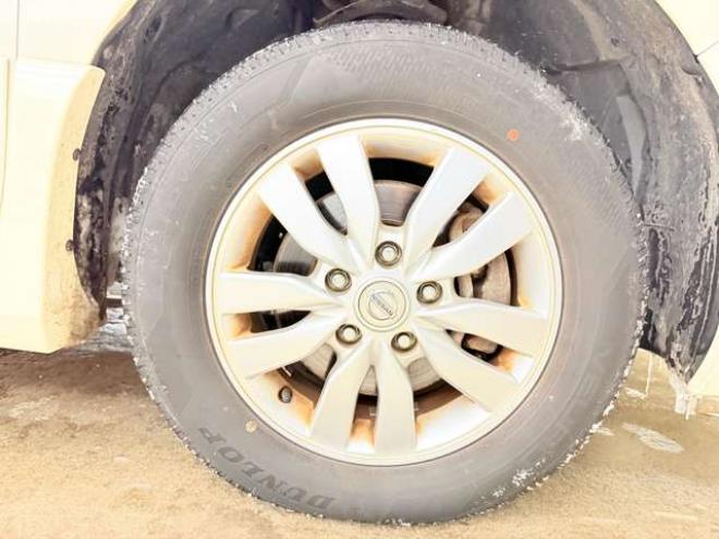 セレナ2.0 ハイウェイスター Vセレクション+Safety 4WD　防錆塗装4WDTVナビBカメエンスタ夏冬タイヤ 2000