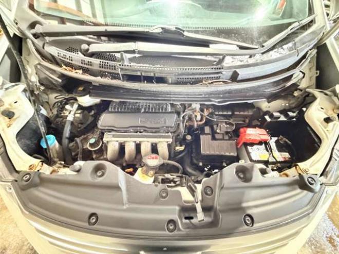 フリードスパイク1.5 G ジャストセレクション 4WD　防錆塗装4WDスマキーCDオーディオETC 1500