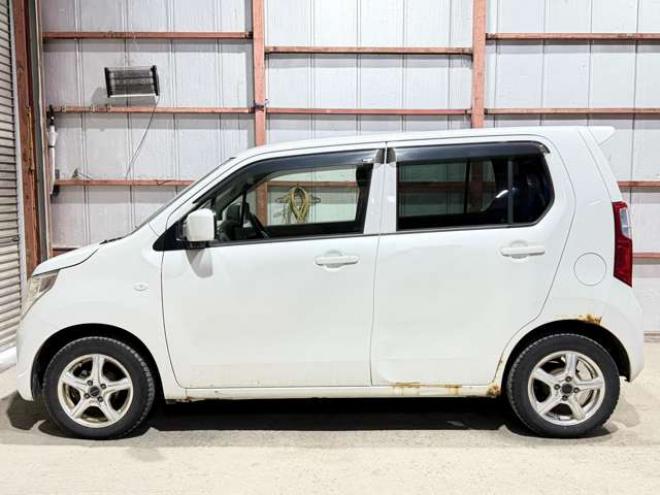 ワゴンRFX 4WD　防錆塗装4WDCDエンスタシートヒーター夏冬タイヤ 660