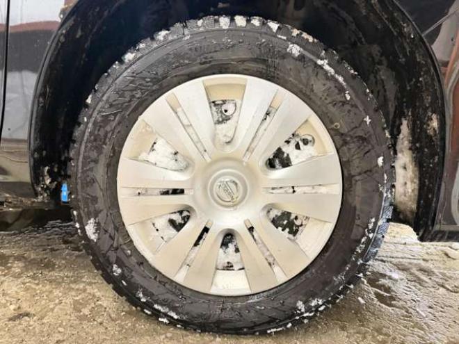 セレナ2.0 20X Vセレクション+Safety 4WD　防錆塗装4WDTVナビBカメETCエンスタ夏冬タイヤ 2000