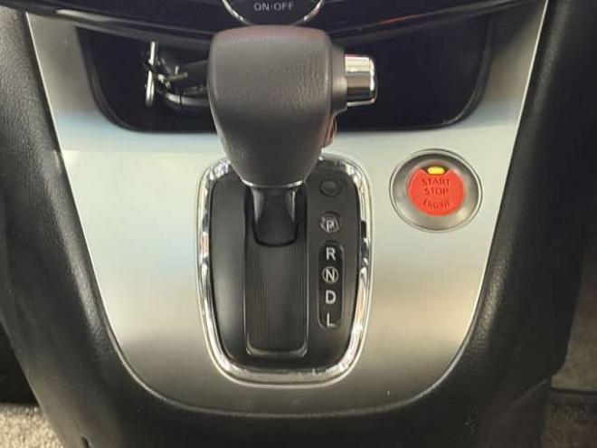 セレナ2.0 20X Vセレクション+Safety 4WD　防錆塗装4WDTVナビBカメETCエンスタ夏冬タイヤ 2000