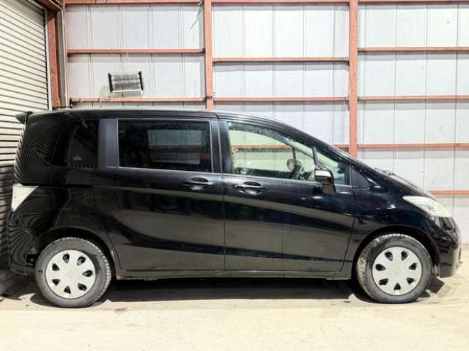 フリード1.5 G ジャストセレクション 4WD　防錆塗装4WDTVナビエンスタ 1500