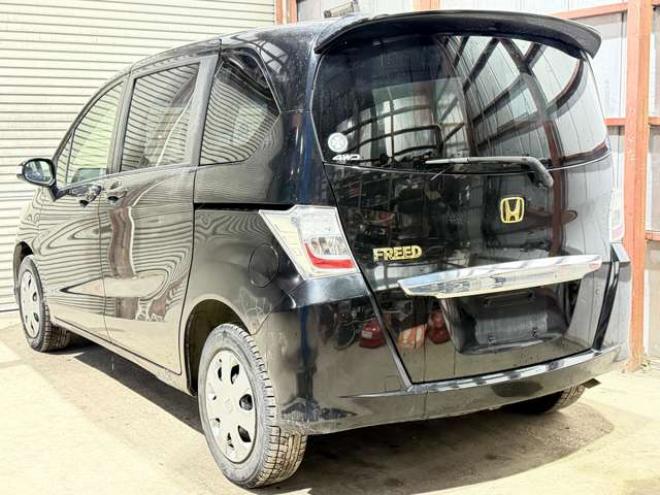 フリード1.5 G ジャストセレクション 4WD　防錆塗装4WDTVナビエンスタ 1500