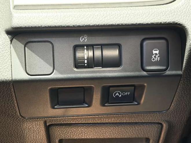 インプレッサスポーツ 1.6 i-L 4WD　防錆塗装4WDTVナビBカメETC 1600