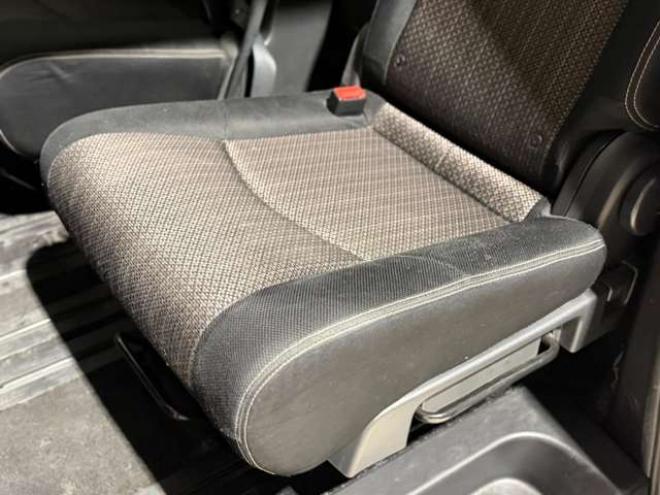 セレナ2.0 ハイウェイスター Vセレクション+Safety アドバンストセーフティ パッケージ 4WD　防錆塗装4WDTVナビBカメETC夏冬タイヤ 2000