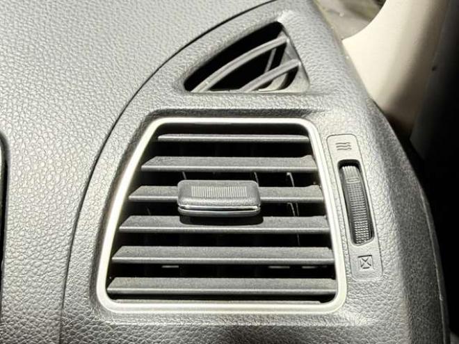 セレナ2.0 ハイウェイスター Vセレクション+Safety アドバンストセーフティ パッケージ 4WD　防錆塗装4WDTVナビBカメETC夏冬タイヤ 2000