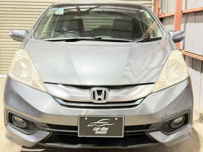 フィットシャトルハイブリッド1.3 スマートセレクション　防錆塗装TVナビエンスタ積込タイヤ 2WD 1300