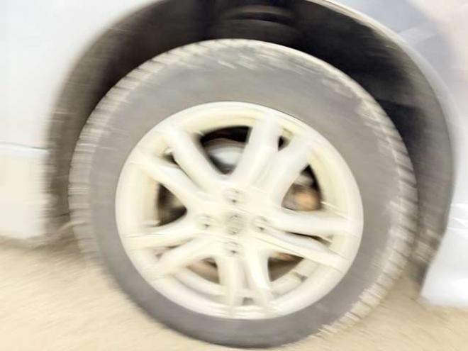 フィットシャトルハイブリッド1.3 スマートセレクション　防錆塗装TVナビエンスタ積込タイヤ 2WD 1300