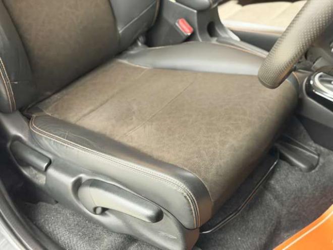 フィットシャトルハイブリッド1.3 スマートセレクション　防錆塗装TVナビエンスタ積込タイヤ 2WD 1300