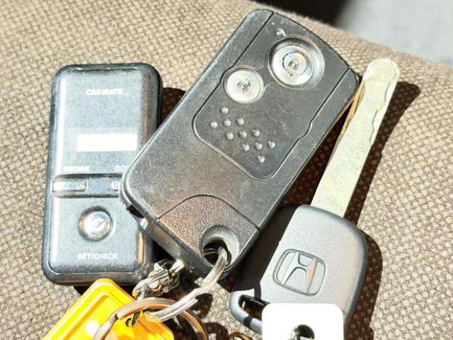 フィットシャトルハイブリッド1.3 スマートセレクション　防錆塗装TVナビエンスタ積込タイヤ 2WD 1300