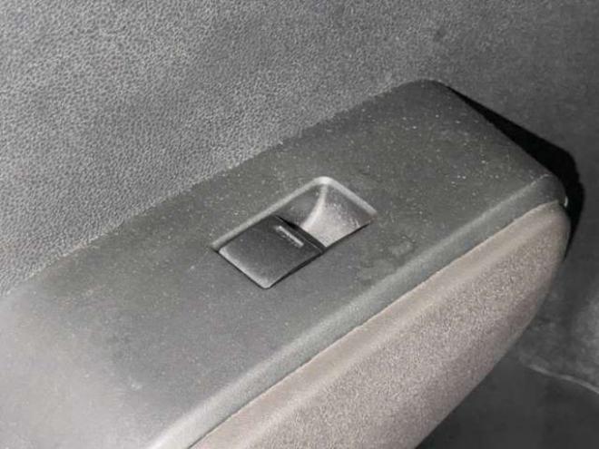 フィットシャトルハイブリッド1.3 スマートセレクション　防錆塗装TVナビエンスタ積込タイヤ 2WD 1300