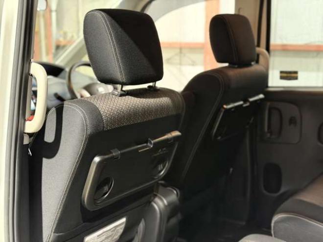 セレナ2.0 ハイウェイスター Vセレクション+Safety 4WD　防錆塗装4WDTVナビBカメエンスタ後席モニタ 2000