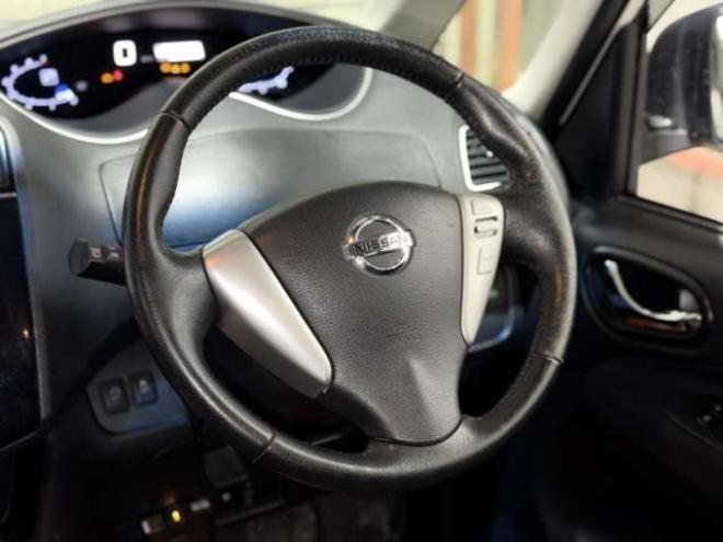 セレナ2.0 ハイウェイスター Vセレクション+Safety 4WD　防錆塗装4WDTVナビBカメエンスタ後席モニタ 2000