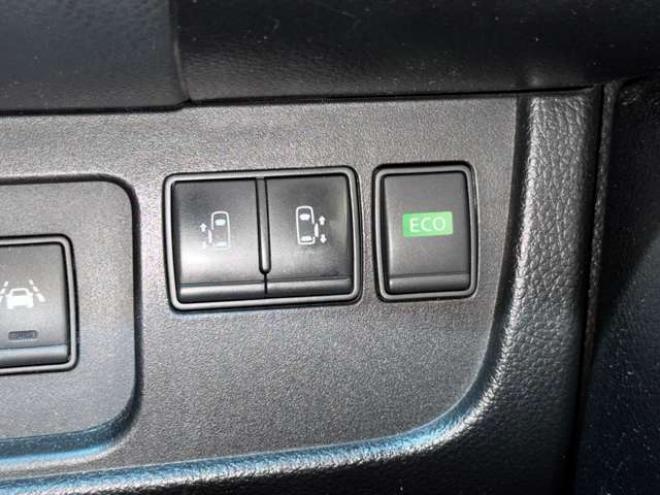 セレナ2.0 ハイウェイスター Vセレクション+Safety 4WD　防錆塗装4WDTVナビBカメエンスタ後席モニタ 2000