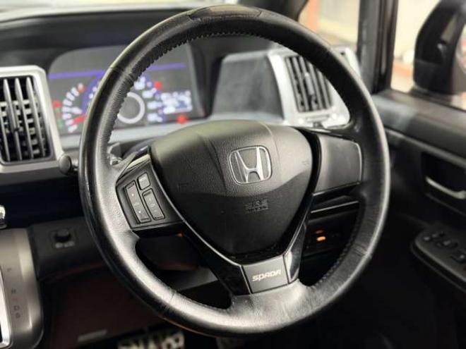 ステップワゴン2.0 スパーダ S 4WD　防錆塗装4WDワンオーナーTVナビBカメETC 2000