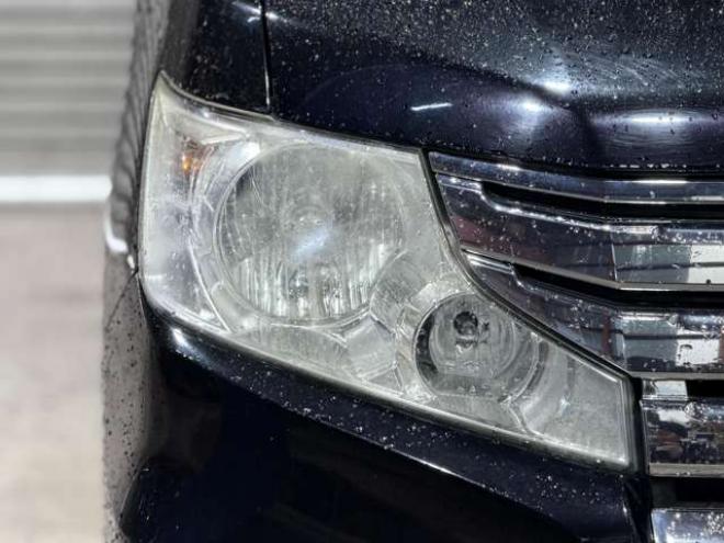 ステップワゴン2.0 スパーダ Z 4WD　防錆塗装4WDTVナビBカメ後席モニタETCエンスタ夏冬タイヤ 2000