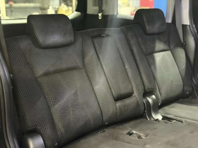 ステップワゴン2.0 スパーダ Z 4WD　防錆塗装4WDTVナビBカメ後席モニタETCエンスタ夏冬タイヤ 2000