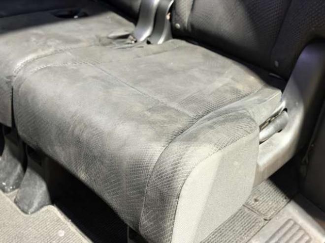 ステップワゴン2.0 スパーダ Z 4WD　防錆塗装4WDTVナビBカメ後席モニタETCエンスタ夏冬タイヤ 2000