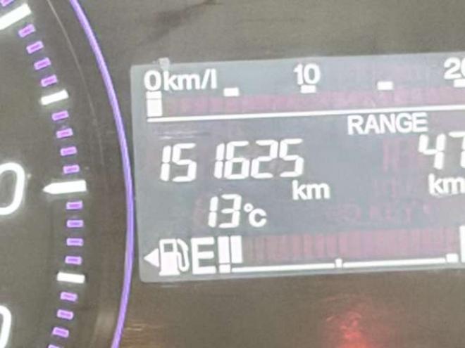 ステップワゴン2.0 スパーダ Z 4WD　防錆塗装4WDTVナビBカメ後席モニタETCエンスタ夏冬タイヤ 2000