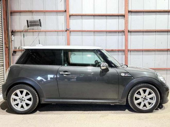 ミニクーパーS　防錆塗装 正規輸入車 2WD 1600