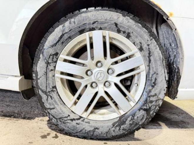 MPV2.3 23S Lパッケージ 4WD　防錆塗装ユーザー買取車4WDTVナビBカメ後席モニタエンスタ 2300