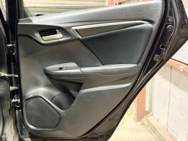 フィット1.3 13G Fパッケージ 4WD　防錆塗装4WDスマキーTVナビBカメ 1300