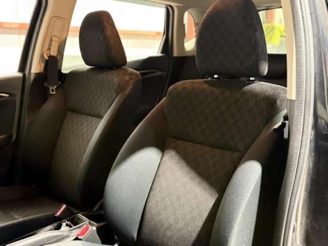 フィット1.3 13G Fパッケージ 4WD　防錆塗装4WDスマキーTVナビBカメ 1300