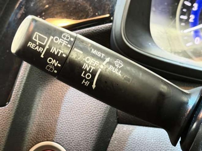 フィット1.3 13G Fパッケージ 4WD　防錆塗装4WDスマキーTVナビBカメ 1300