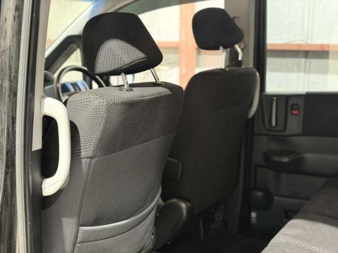 ステップワゴン2.0 スパーダ Z 4WD　防錆塗装4WDTVナビBカメエンスタ 2000