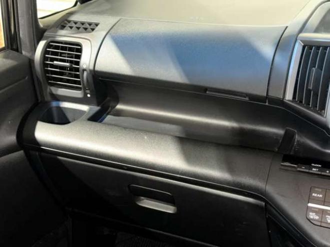 ステップワゴン2.0 スパーダ Z 4WD　防錆塗装4WDTVナビBカメエンスタ 2000