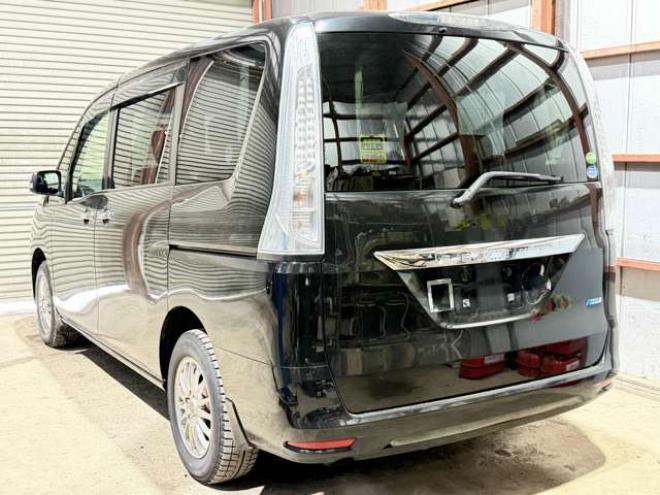 セレナ2.0 20X 4WD　防錆塗装4WDスマキーエンスタ 2000