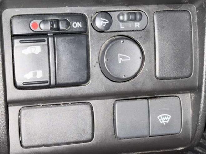 フリードスパイク1.5 G ジャストセレクション 4WD　防錆塗装4WDTVナビETC 1500