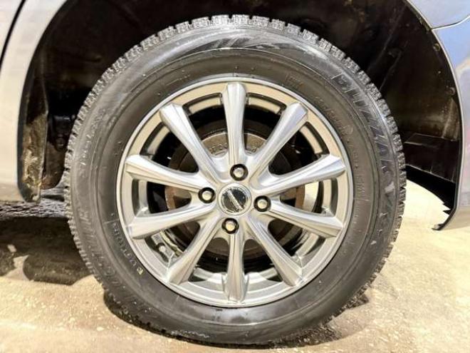 フリードスパイク1.5 G ジャストセレクション 4WD　防錆塗装4WDTVナビBカメエンスタETC夏冬タイヤ 1500