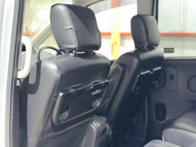 セレナ2.0 ハイウェイスター 4WD　防錆塗装4WDスマキー 2000