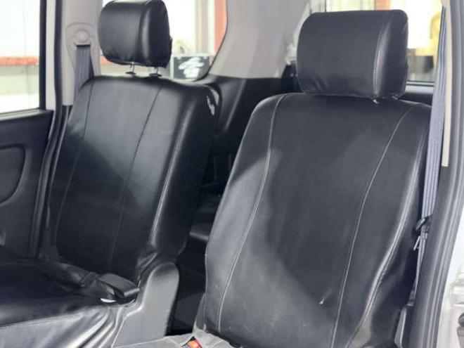 セレナ2.0 ハイウェイスター 4WD　防錆塗装4WDスマキー 2000